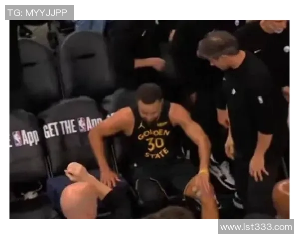 范乔丹爆发砍下26分库里状态低迷火箭成功击退勇士总比分领先